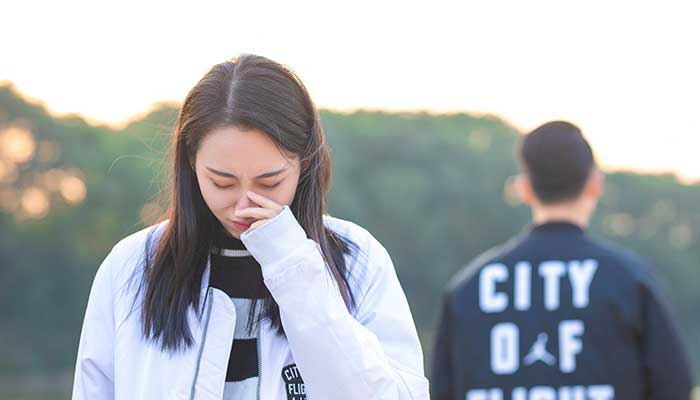 梦见自己喜欢的人哭了预示什么 梦见自己喜欢的人哭了什么意思